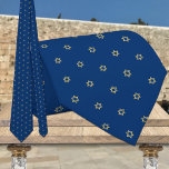 Cravate Marine Blue & Small Gold Star De David<br><div class="desc">Une étoile bleu marine et or de David cravate avec une petite étoile d'or contre un arrière - plan bleu marine solide.</div>