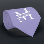 Cravate Monogramme et nom Elegant Purple Personnalisé<br><div class="desc">Monogramme et cadeaux de nom élégants personnalisés avec monogramme personnalisé dans le style de police serif classique avec boîte de nom au milieu du monogramme.</div>