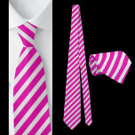 Cravate Motif Abstrait rayé rose et blanc<br><div class="desc">Cravate Motif Abstrait À Rayures Roses Et Blanches.</div>