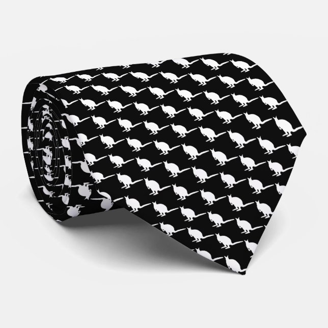 Cravate Motif animal. Wallabies en noir et blanc. (Roulé)