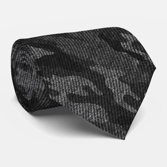 Cravate motif camouflage noir monochromatique (Roulé)