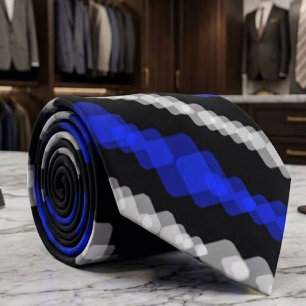 Cravate Motif carré bleu et blanc sur fond noir en couches