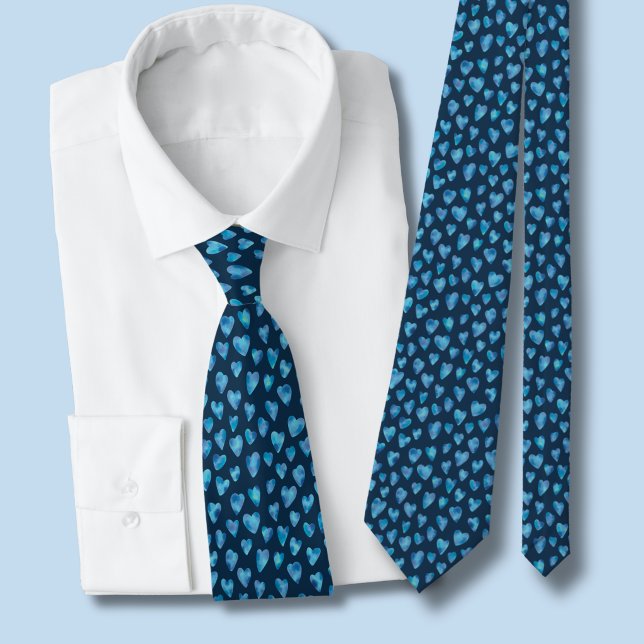 Cravate Motif de cœur d'amour à l'aquarelle bleue (Blue  watercolor love heart navy blue tie )