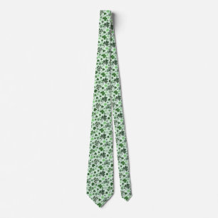 Cravate Motif de cœurs de trèfle vert clair ludique celtiq