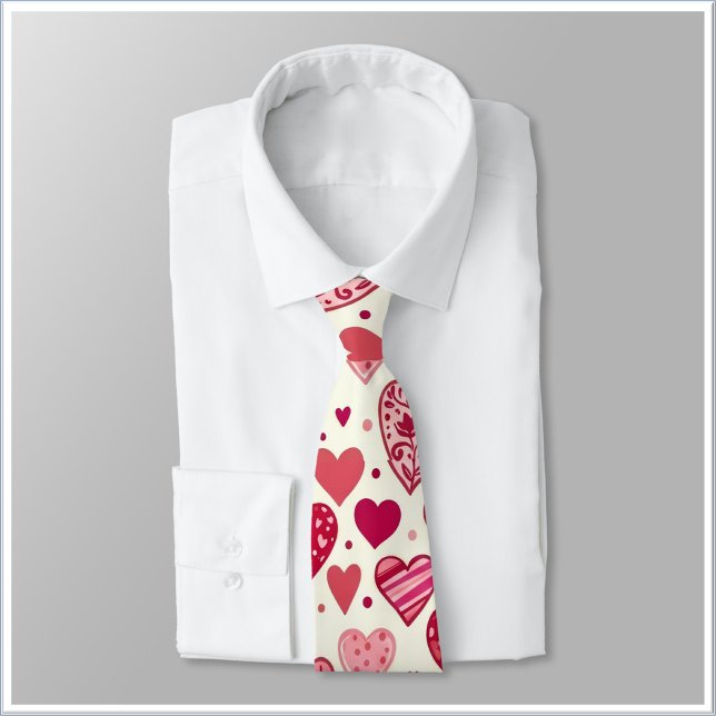 Cravate Motif de cœurs roses et rouges modernes (Créateur téléchargé)
