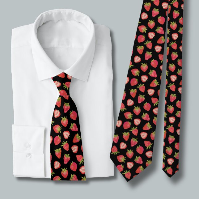 Cravate Motif de fraises d'été (Strawberry pattern tie on black)