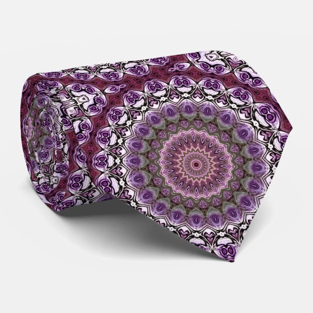 Cravate Motif de mandala en kaléidoscope rose améthyste (Roulé)