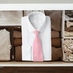Cravate Motif de nom blanc rose<br><div class="desc">Personnalisez et ajoutez votre nom. Votre nom en tant que motif,  écrit avec un script de style à la mode. Arrière - plan rose,  texte blanc.</div>