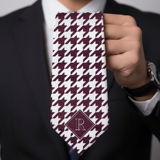 Cravate Motif Houndstooth Monogrammé Blanc & Bois de Bourg (Monogram Houndstooth Pattern White & Burgundy Wood Neck Tie
)