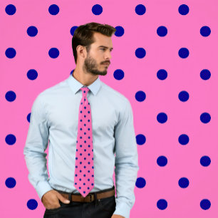 Cravate Motif Pois de la Marine classique sur Hot Pink