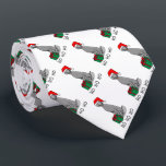 Cravate Noël Santa Hat Weimaraner Chien (gris 1) mignon<br><div class="desc">Joyeux Noël Père Noël Weimaraner - Drôle chien souriant avec un chapeau de Père Noël et un cadeau de Noël. HO,  oh ! Copyright © Angi Laframboise. Les mignons chiens de vacances produisent des cadeaux de Noël pour les hommes.</div>