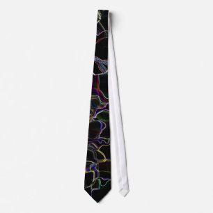 Cravate noire avec les motifs colorés