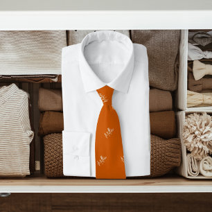 Cravate Nom orange brûlé motif script moderne