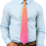 Cravate Ombre jaune et rose vif<br><div class="desc">Le jaune vif rencontre le rose vif dans ce dégradé de couleur cool. Quel design abstrait amusant pour le printemps et l'été!</div>