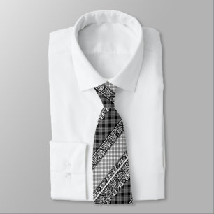 Cravate Patchwork rayé noir et blanc avec dentelle