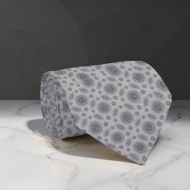 Cravate Petite florale blanche tombée au motif rural (Créateur téléchargé)