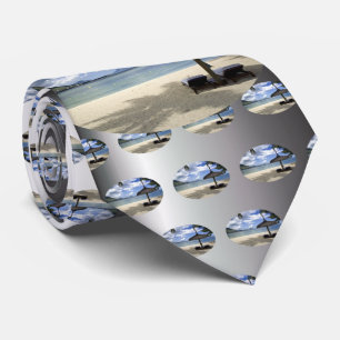 Cravate Plage de sable blanc et parapluie