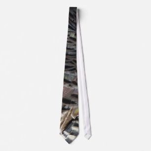 Cravate Plumes de Dindon Sauvage I Design Abstrait de la N