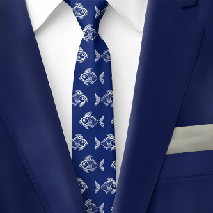 Cravate Poisson Blanc Dans La Mer Bleue Profonde