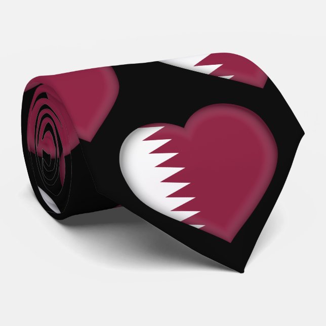 Cravate Qatar Drapeau couleurs Motif de coeur (Roulé)
