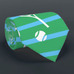 Cravate Raquettes de tennis blanc cool Motif Grandes verte<br><div class="desc">Bandes blanches et vertes Raquettes de tennis Motif Pour lui | Court De Tennis D'Été. Cadeau pour joueur de tennis, match de tennis en raquette blanche sur un arrière - plan vert. Cadeau personnalisé pour un joueur de tennis. Joueurs de tennis branchés décoration maison. Des cadeaux de joueurs de tennis...</div>