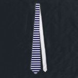Cravate rayée horizontale blanche et profondément<br><div class="desc">Tenez-vous et regardez chic en même temps avec cette cravate bleu-rayée blanche et de minuit.</div>