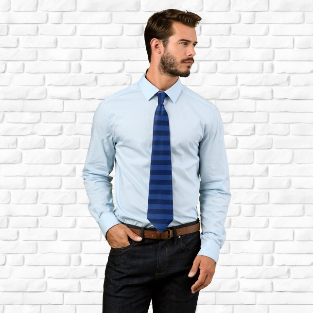 Cravate Rayure horizontale bleu marine et bleu foncé (Navy and Dark Blue Horizontal Stripe Neck Tie)