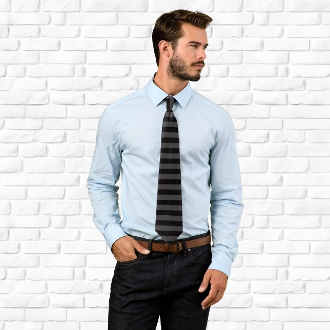Cravate Rayure horizontale noire et gris foncé (Black and Dark Grey Horizontal Stripe Neck Tie)