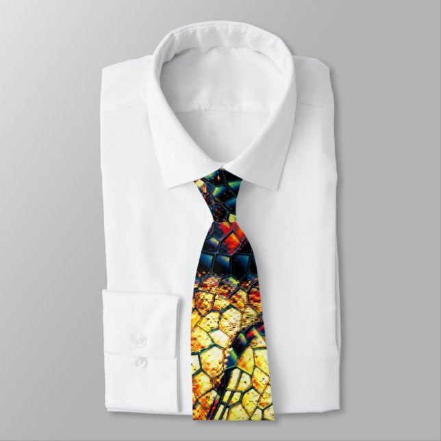 Cravate Reptile skin with very orangish and dark spots?    (Attaché)