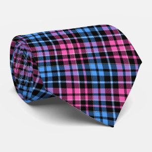 Cravate Rose et bleu sur motif carreaux tartan noir