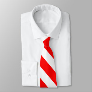Cravate rouge et blanche de rayure d'université