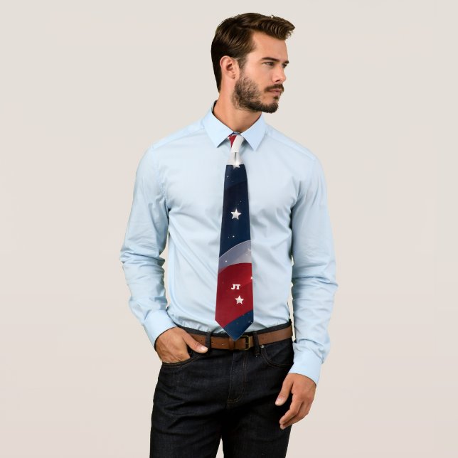 Cravate Rouge et Bleu du 4 juillet (En situation)