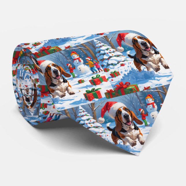 Cravate Scène de Noël festive avec un Basset Hound dans la (Roulé)