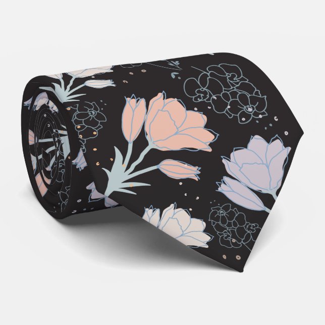 Cravate sombre et fleurs (Roulé)