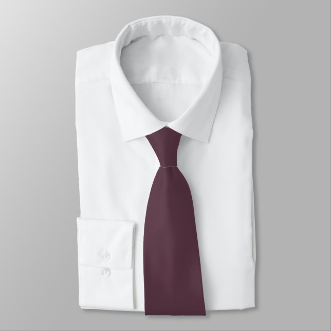 Cravate Tendance Plum Brun Foncé - Coussin de Jeté (Attaché)