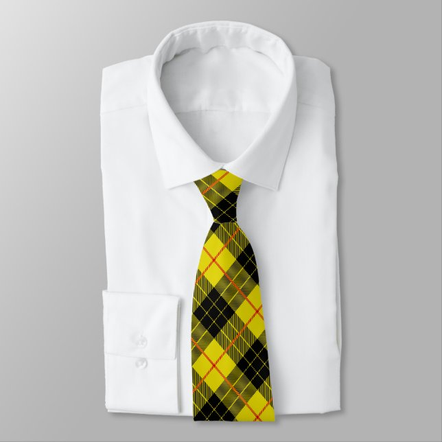 Cravate Tendance tartan noir et jaune plaid (Attaché)