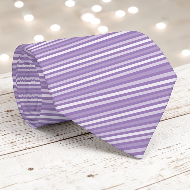 Cravate Tie à rayures couleur violet lavande (Créateur téléchargé)