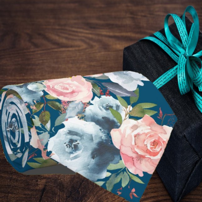 Cravate Tie floral avec roses roses et bleues marine (Créateur téléchargé)