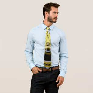 Cravate Tour jaune de montagnes russes de bande sur des