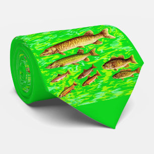 Cravate trop de poissons dans l'empreinte maritime