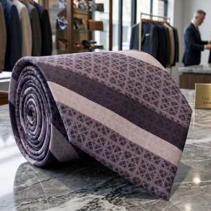 Cravate Violet rose grisâtre sur une grille de couleur pou