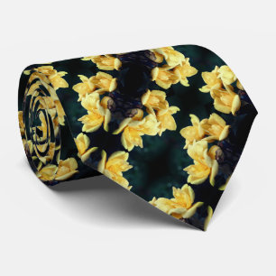 Cravate Yellow Rose Trio Motif Abstrait