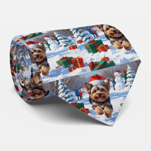Cravate Yorkipoo courant dans la neige avec un chapeau de  (Roulé)