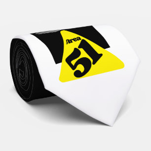 Cravate Zone 51, OVNI