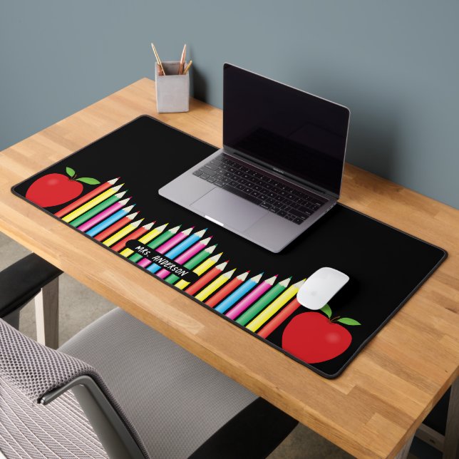 Crayons et pomme rouge Mat de bureau enseignant (Bureau 2)
