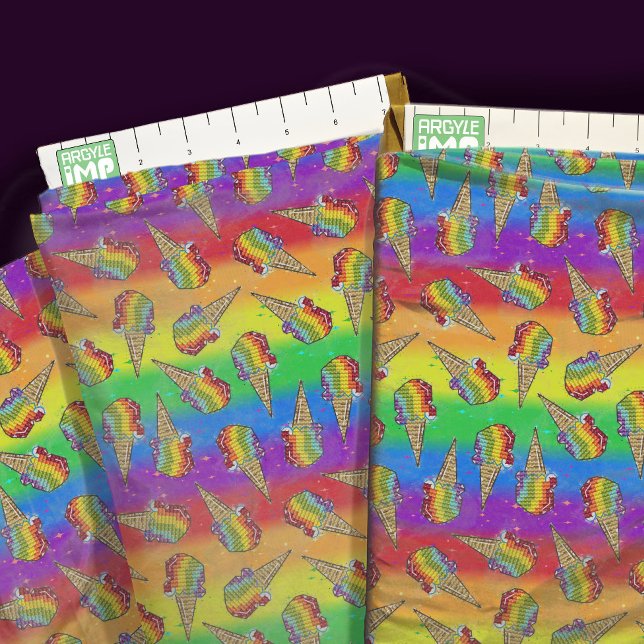 Crème de glace croisée - Tissu arc-en-ciel (close-up with ruler)