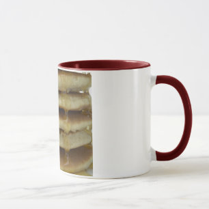crêpes et tasse de café de sirop
