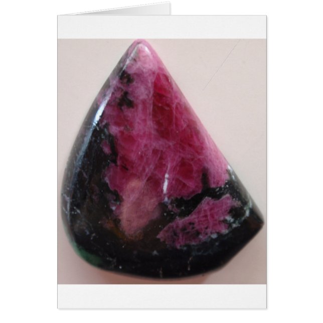 Cristaux de rubis et Tschermakite rare (Devant)