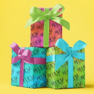 Croyez En Vous Enveloppant Des Feuilles De Papier