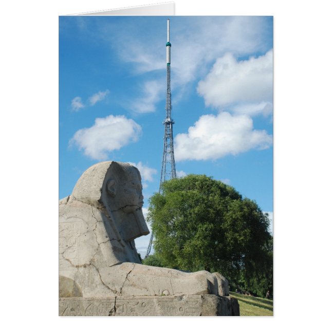 Crystal Palace Park Transmitter et Sphinx (Devant)
